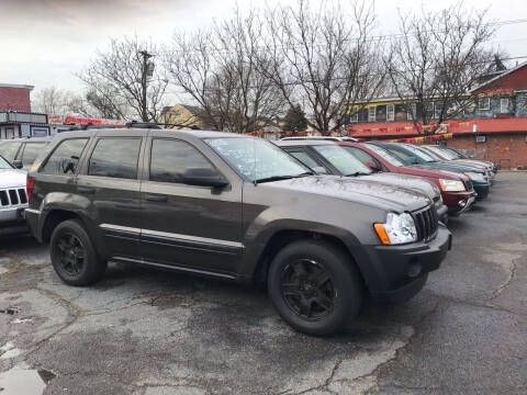 2005 Jeep Grand Cherokee for sale at Chambers Auto Sales LLC in Trenton NJ