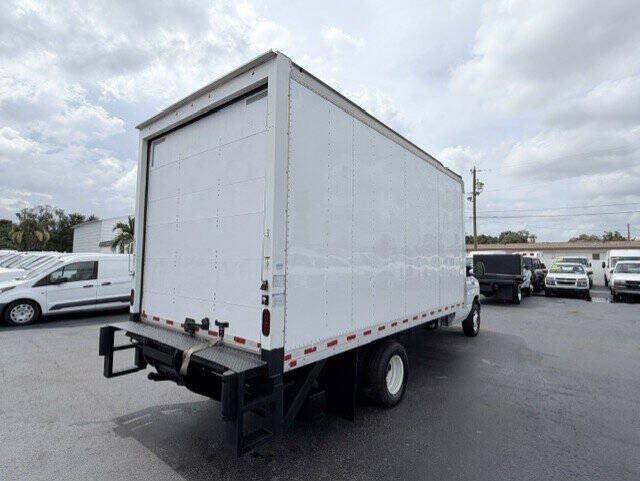 2021 Ford E-Series E-450 SD