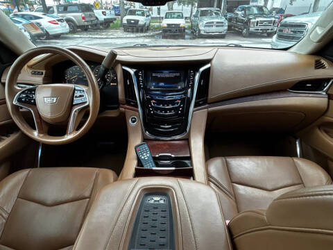 2015 Cadillac Escalade Platinum