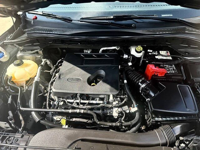 2020 Ford Escape SE