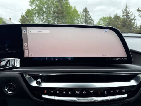 2024 Cadillac LYRIQ Tech