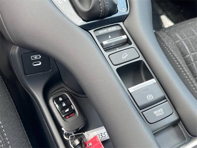 2027 Honda HR-V LX