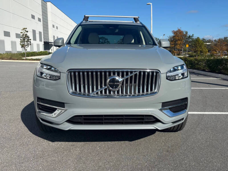 2025 Volvo XC90 T8 Ultra Bright Theme 6P