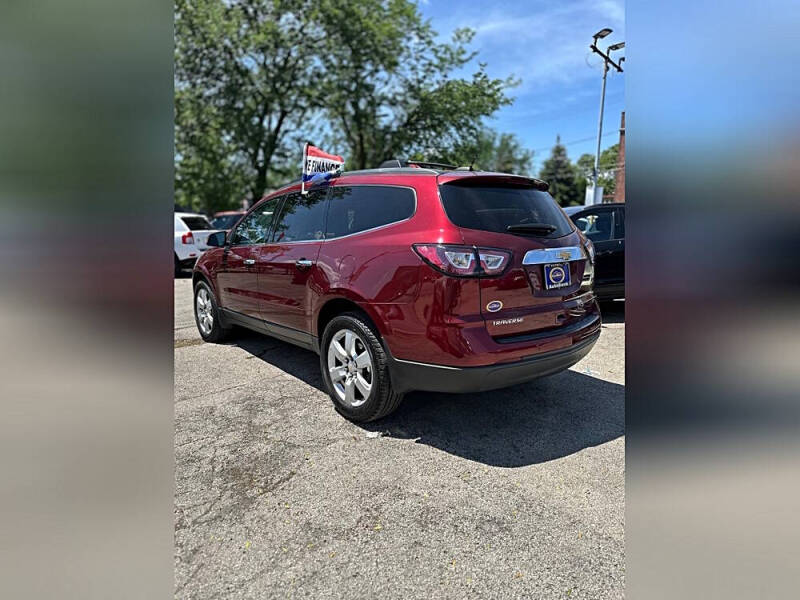 2017 Chevrolet Traverse LT