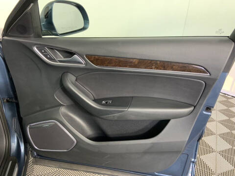 2017 Audi Q3 2.0T quattro Prestige