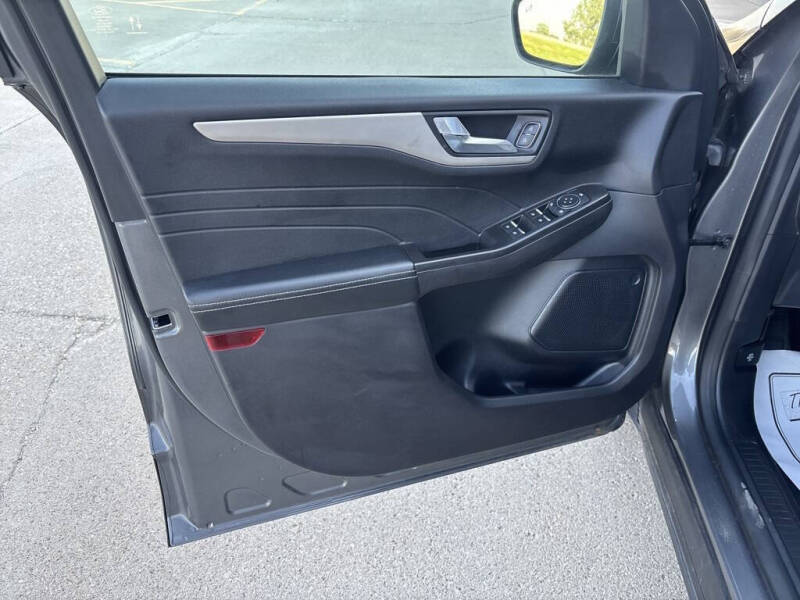 2021 Ford Escape Hybrid SE