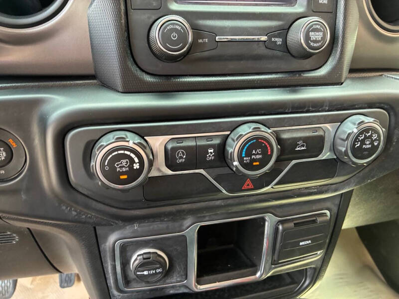 2021 Jeep Gladiator Sport