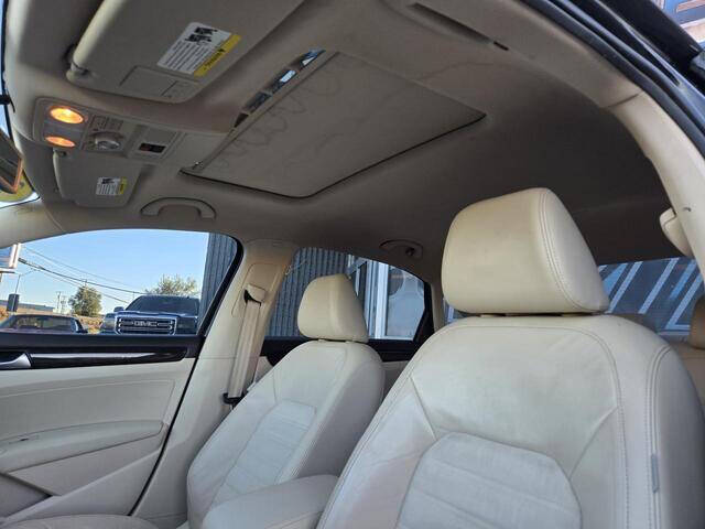 2014 Volkswagen Passat 1.8T SEL Premium PZEV