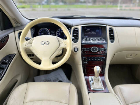 2014 Infiniti QX50 Journey