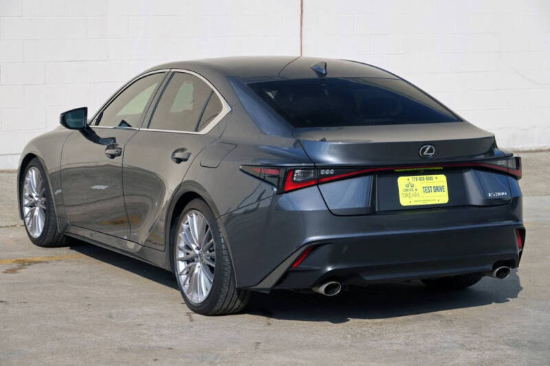 2023 Lexus IS 300