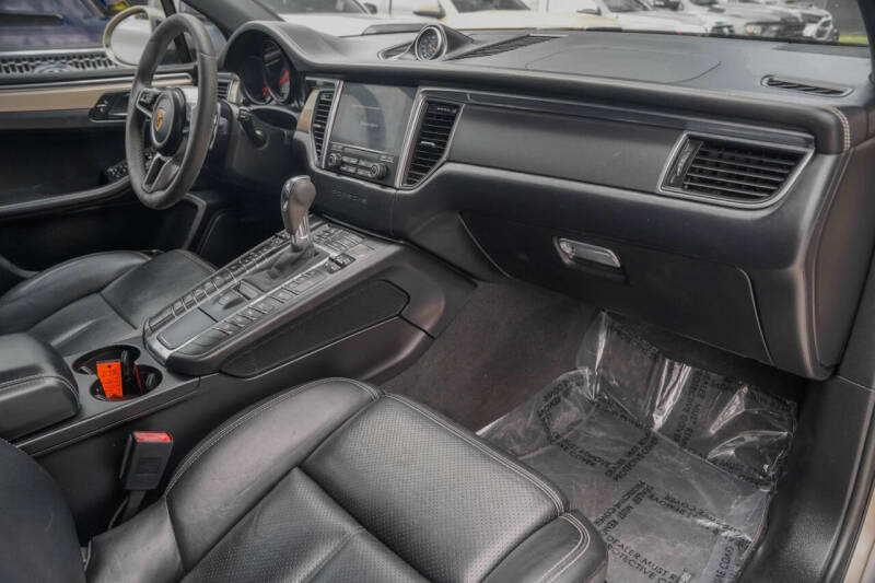 2018 Porsche Macan GTS