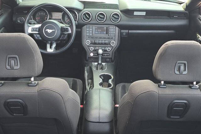 2016 Ford Mustang V6