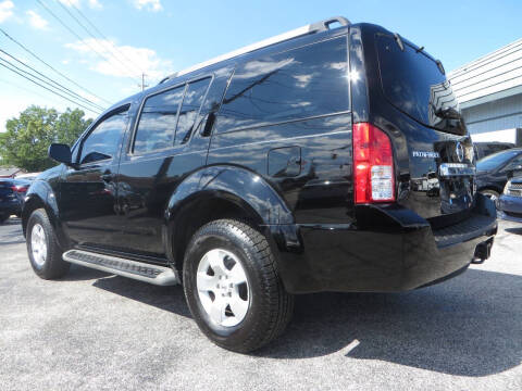 2009 Nissan Pathfinder SE Off Road