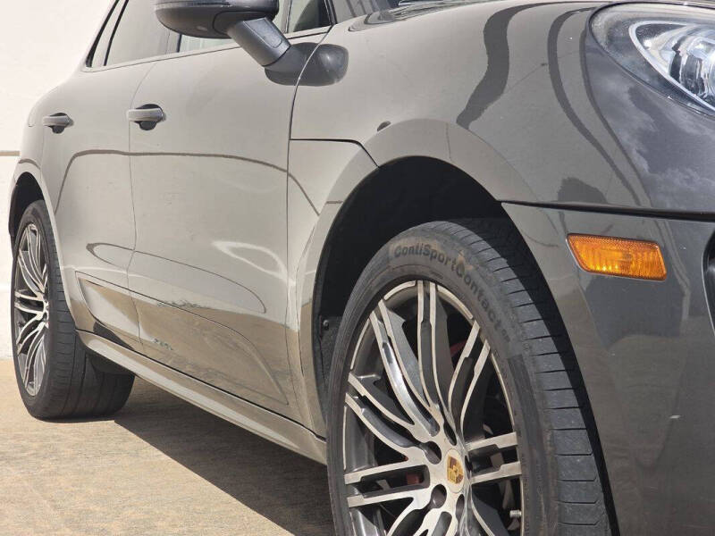 2016 Porsche Macan Turbo