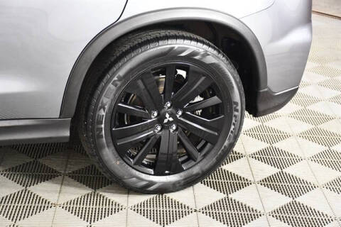 2025 Mitsubishi Outlander Sport LE