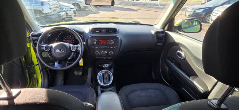 2015 Kia Soul +