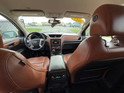 2017 Chevrolet Traverse LT