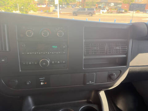 2024 GMC Savana 2500