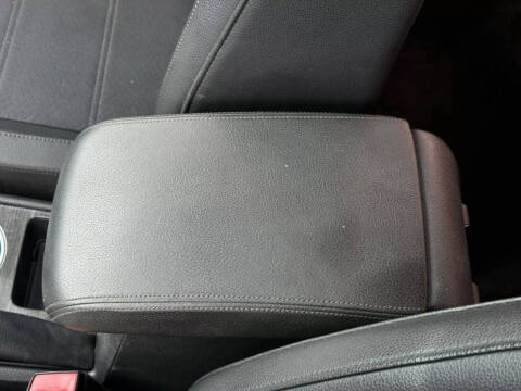 2017 Volkswagen Passat 1.8T SE