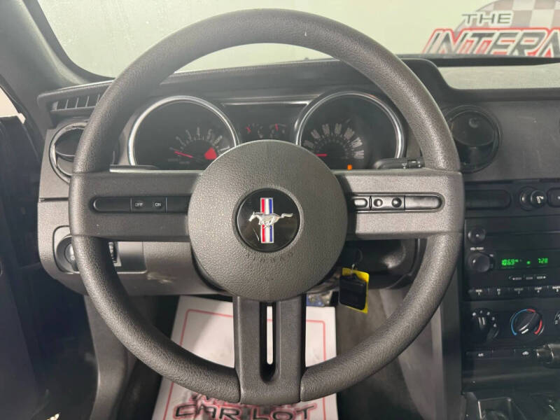 2006 Ford Mustang GT Deluxe