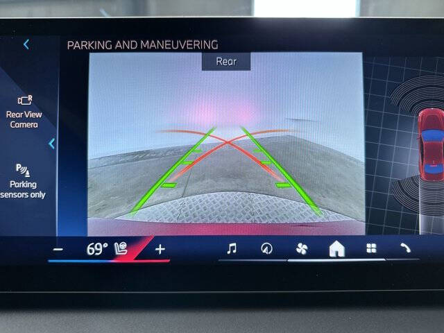 2025 BMW 2 Series 230i xDrive