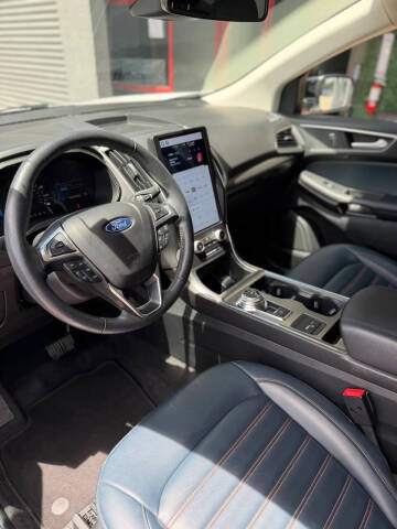 2022 Ford Edge