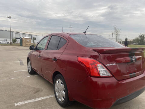 2015 Nissan Versa 1.6 SV