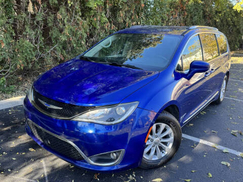 2019 Chrysler Pacifica Touring L