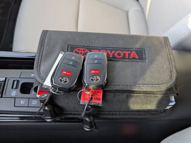 2024 Toyota Prius XLE