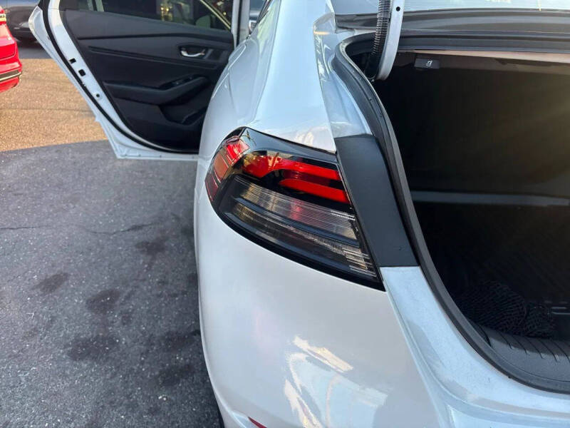 2025 Honda Accord Hybrid Touring