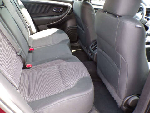 2018 Ford Taurus SEL
