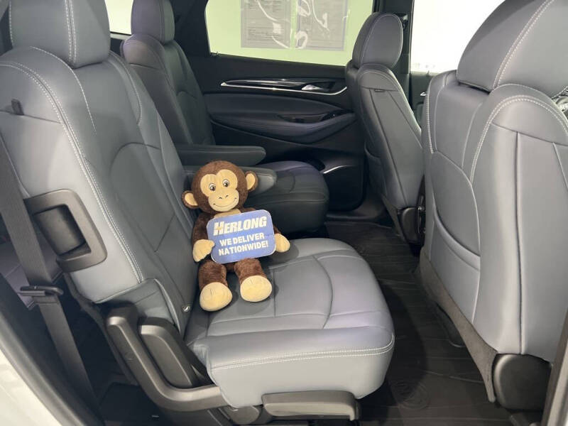 2022 Buick Enclave Essence