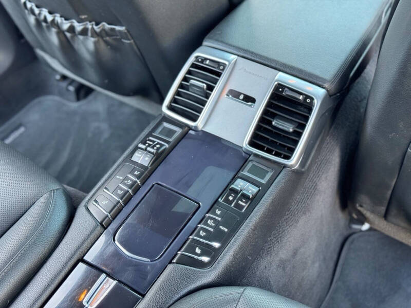 2015 Porsche Panamera