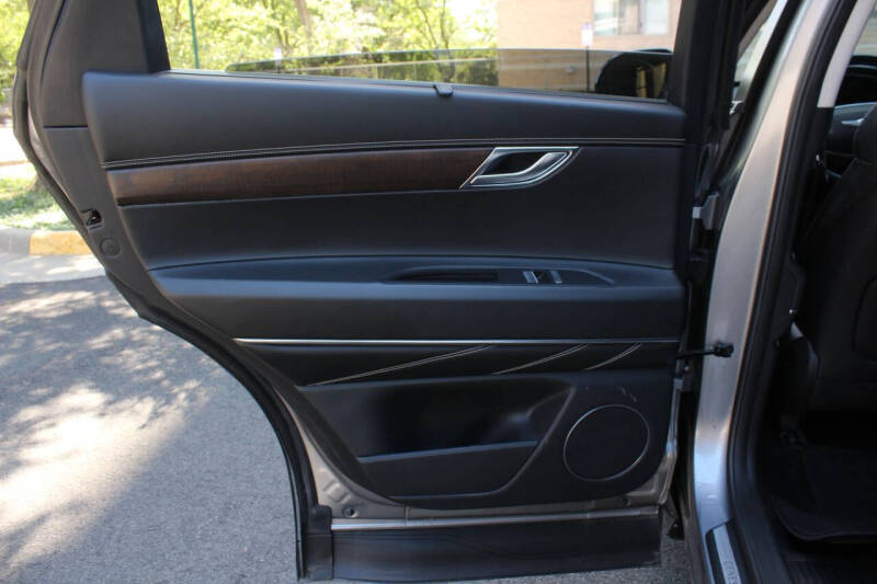 2021 Genesis GV80 2.5T