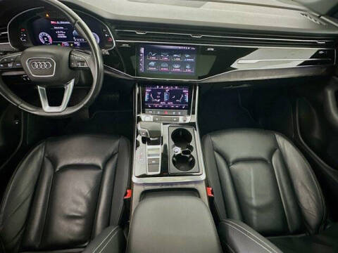 2020 Audi Q8 quattro Premium 55 TFSI