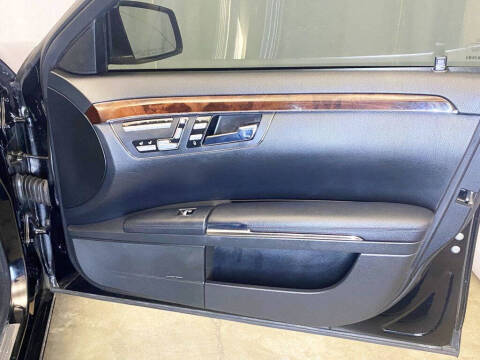 2011 Mercedes-Benz S-Class S 550 4MATIC