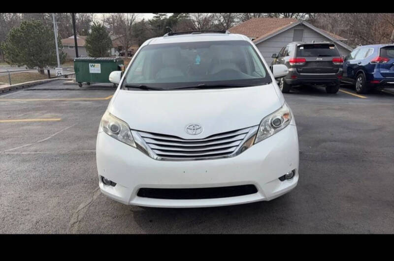 2014 Toyota Sienna Limited 7-Passenger