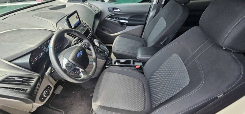 2023 Ford Transit Connect XLT