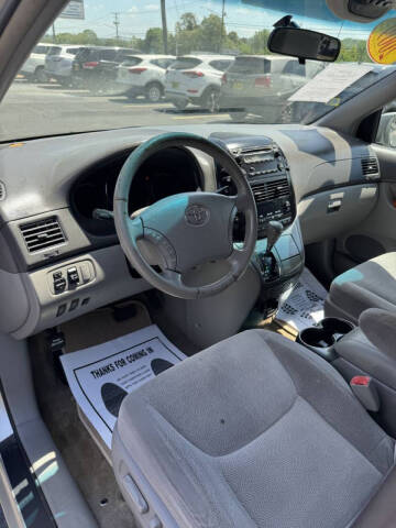 2009 Toyota Sienna XLE