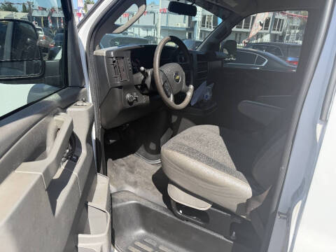 2021 Chevrolet Express 2500