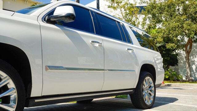 2019 Cadillac Escalade ESV Premium Luxury