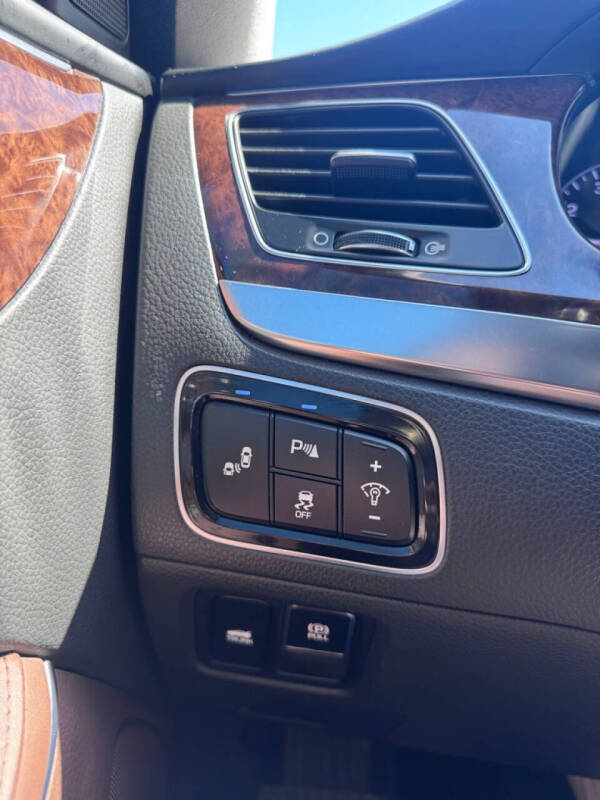 2015 Hyundai Equus Signature