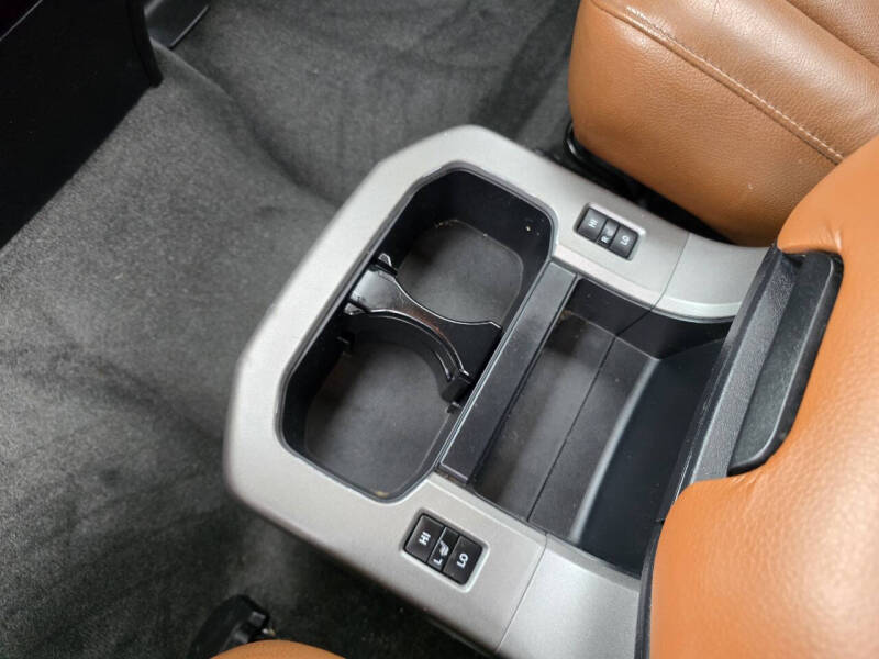 2013 Toyota Sequoia Platinum