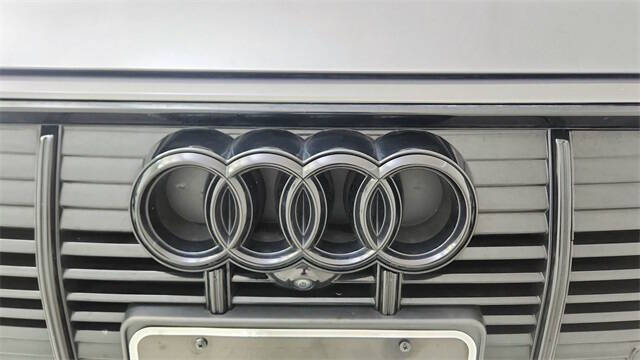 2022 Audi e-tron quattro Premium Plus