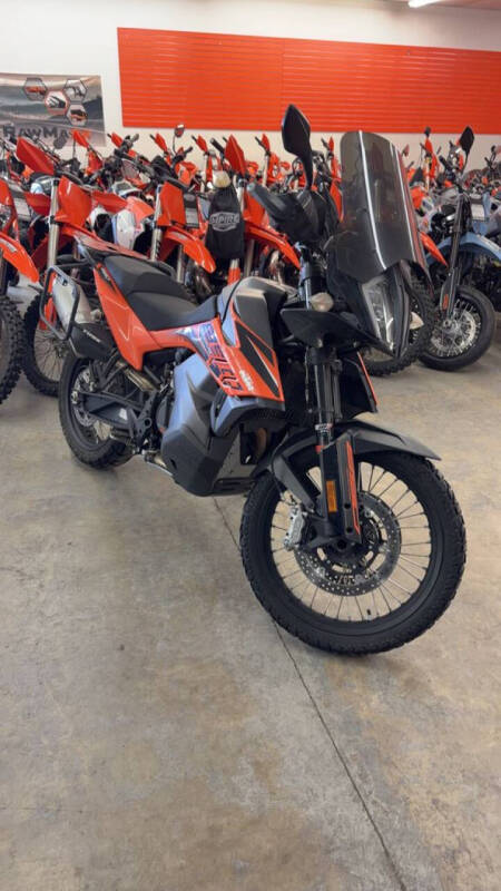 2022 KTM 890 Adventure