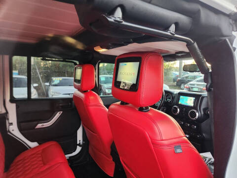 2013 Jeep Wrangler Unlimited Sahara