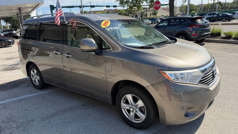 2017 Nissan Quest SV