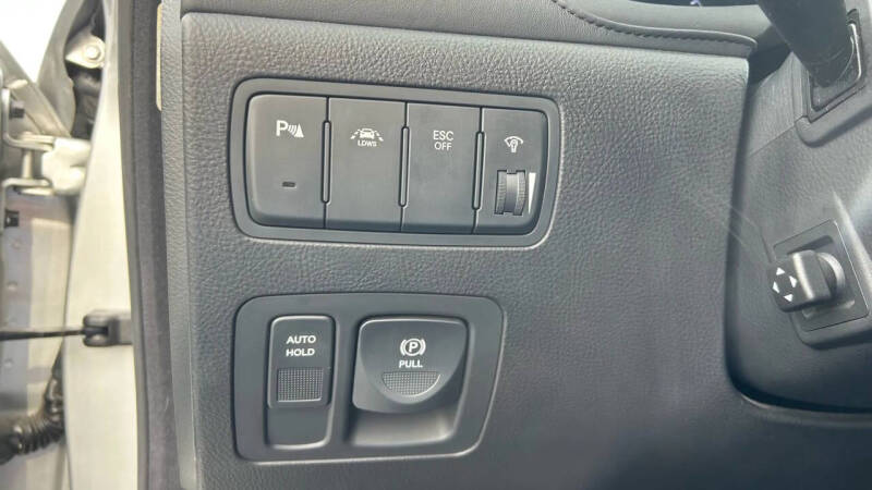 2012 Hyundai Genesis