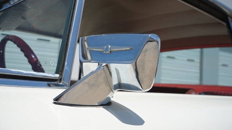 1965 Ford Thunderbird