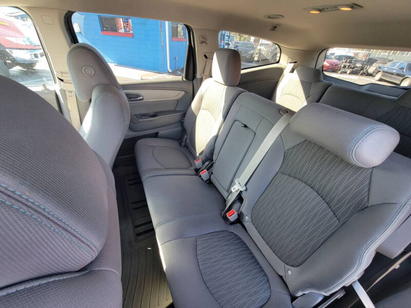 2015 Chevrolet Traverse LS